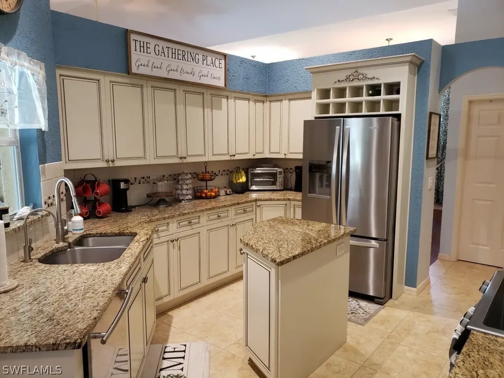 591 3rd Street SW Naples FL 34117