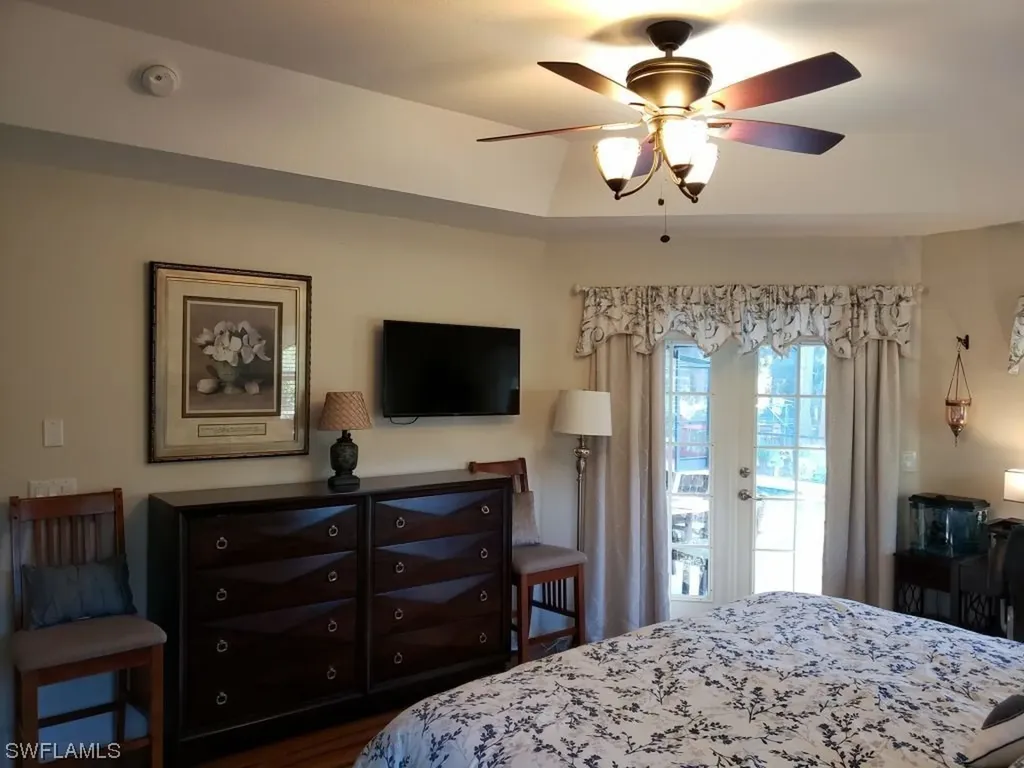 591 3rd Street SW Naples FL 34117