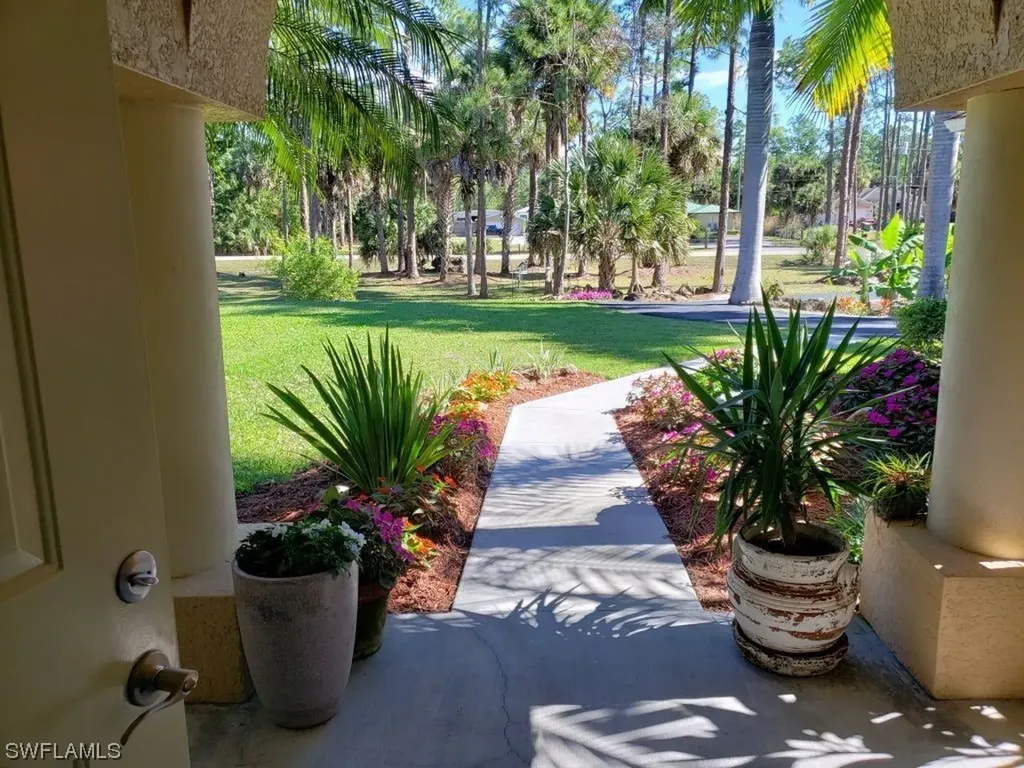591 3rd Street SW Naples FL 34117