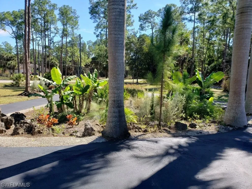 591 3rd Street SW Naples FL 34117