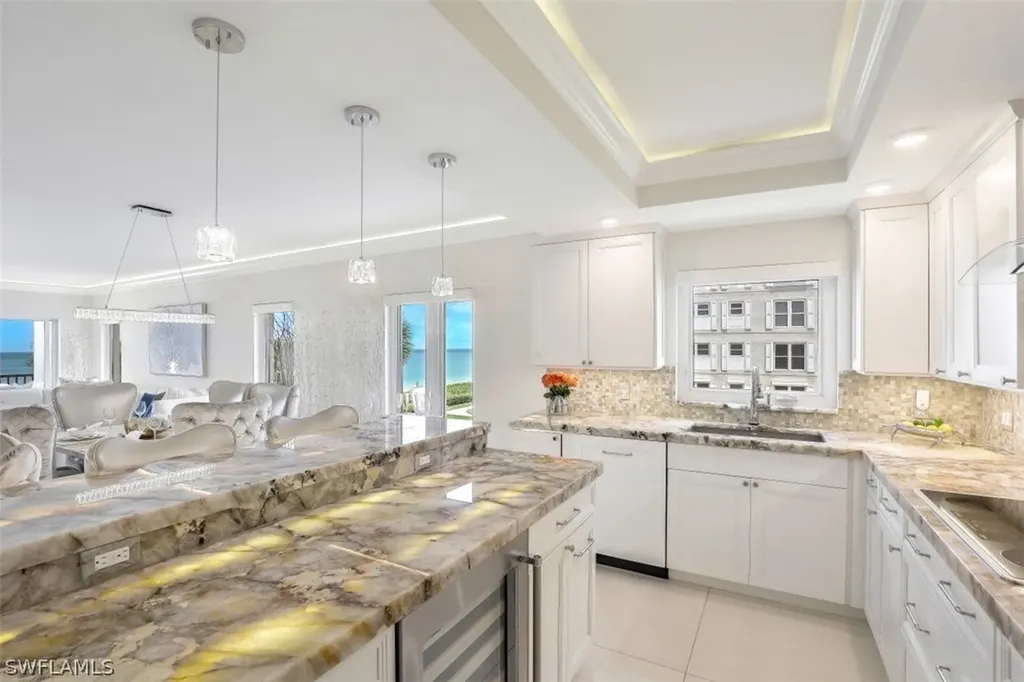2885 Gulf Shore Boulevard N Naples FL 34103
