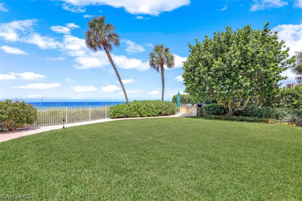 2885 Gulf Shore Boulevard N Naples FL 34103