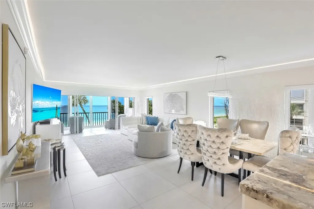 2885 Gulf Shore Boulevard N Naples FL 34103