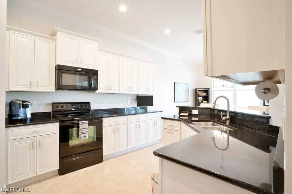 7991 Princeton Drive Naples FL 34104