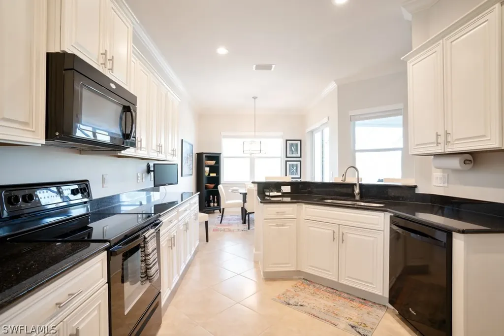 7991 Princeton Drive Naples FL 34104