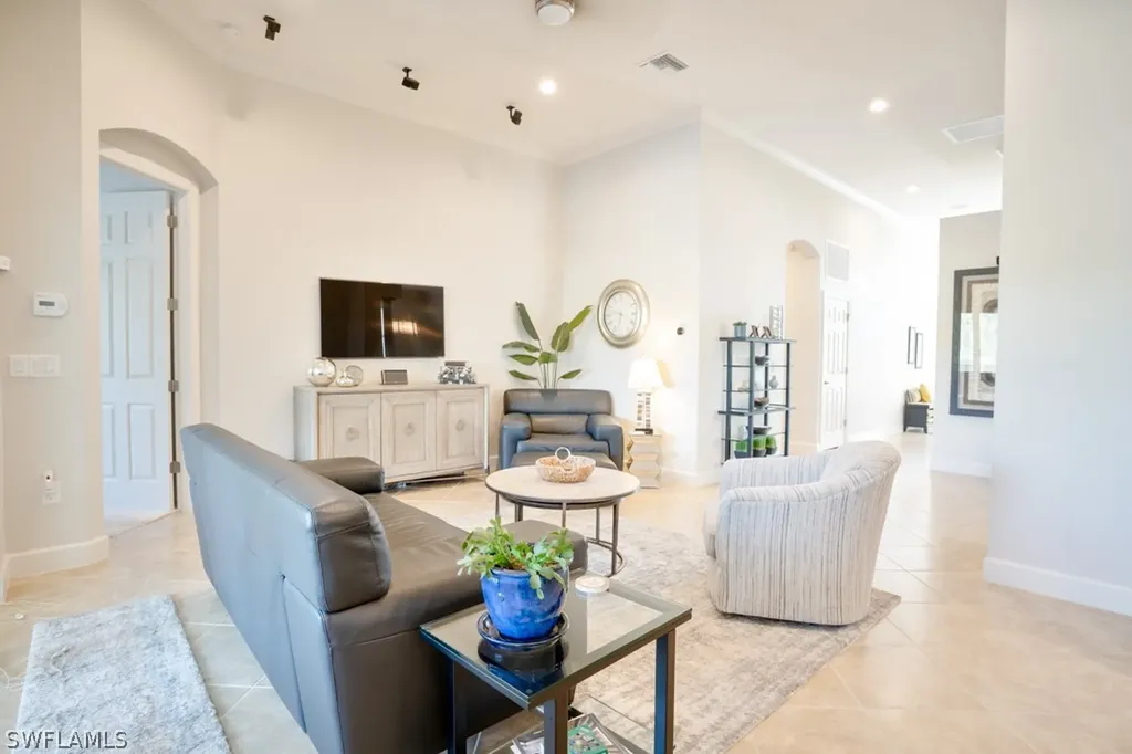 7991 Princeton Drive Naples FL 34104
