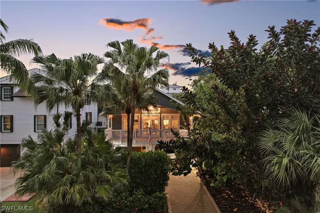 759 Park Avenue Naples FL 34110