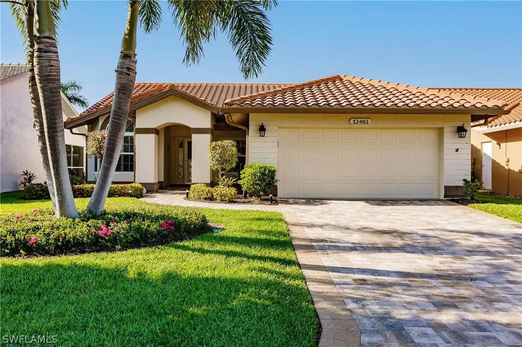 Fort Myers FL, 12402 Kelly Sands Way