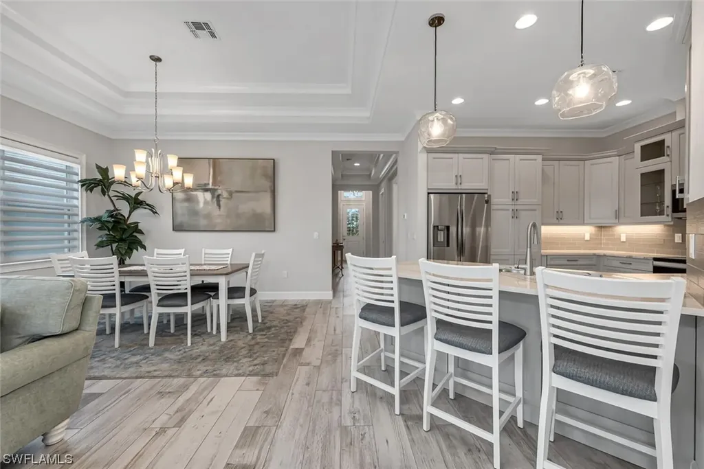 6357 Arriba Avenue Naples FL 34113