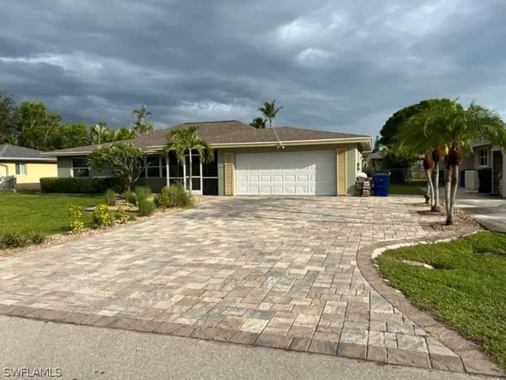 1622 N Flossmoor Road Fort Myers FL 33919