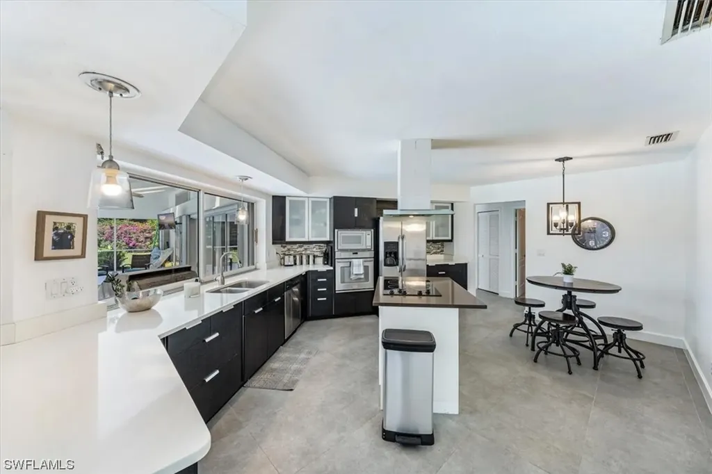 18 Paddington Court Naples FL 34104
