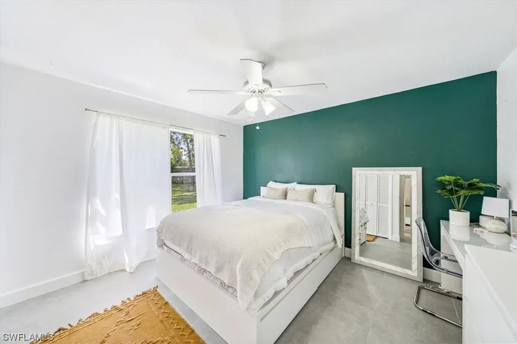 18 Paddington Court Naples FL 34104