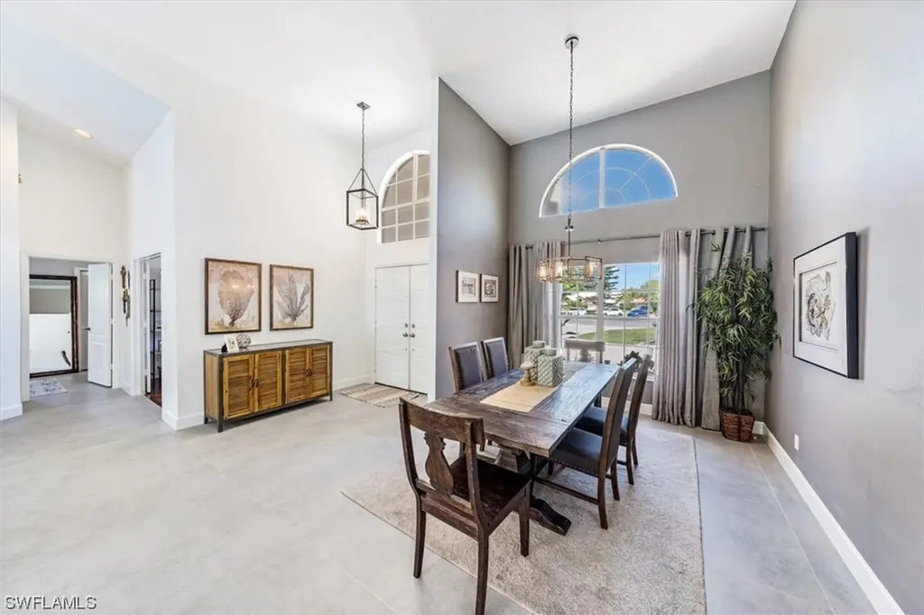 18 Paddington Court Naples FL 34104