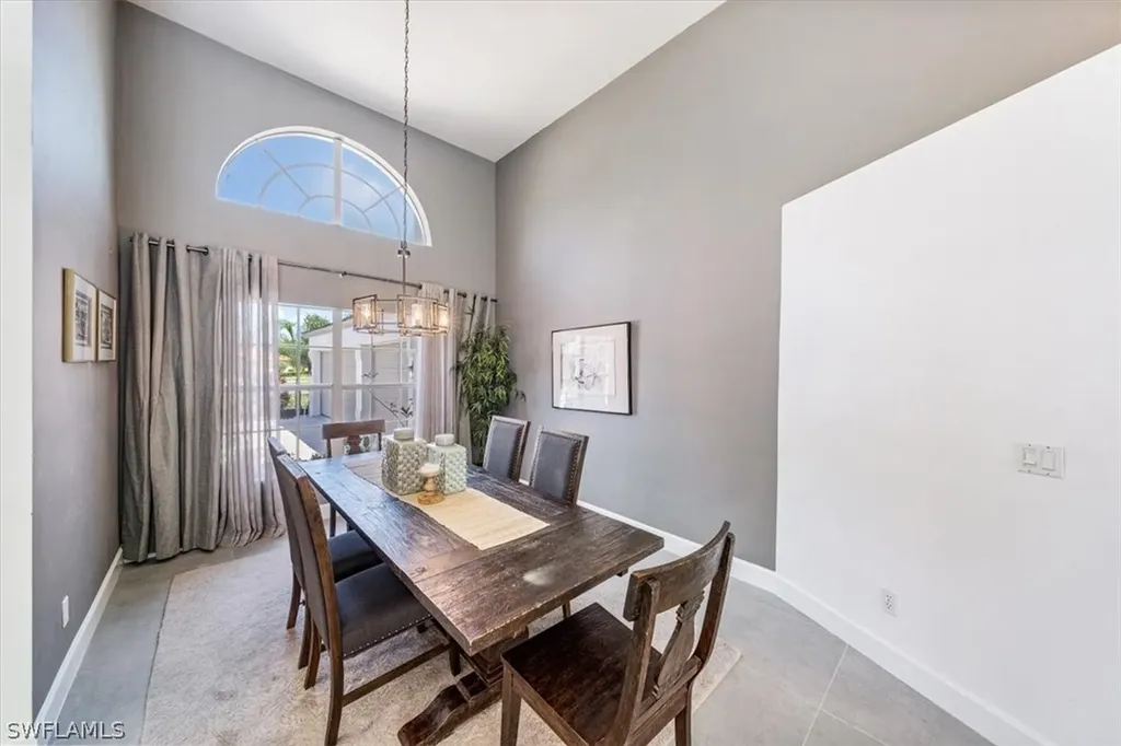 18 Paddington Court Naples FL 34104
