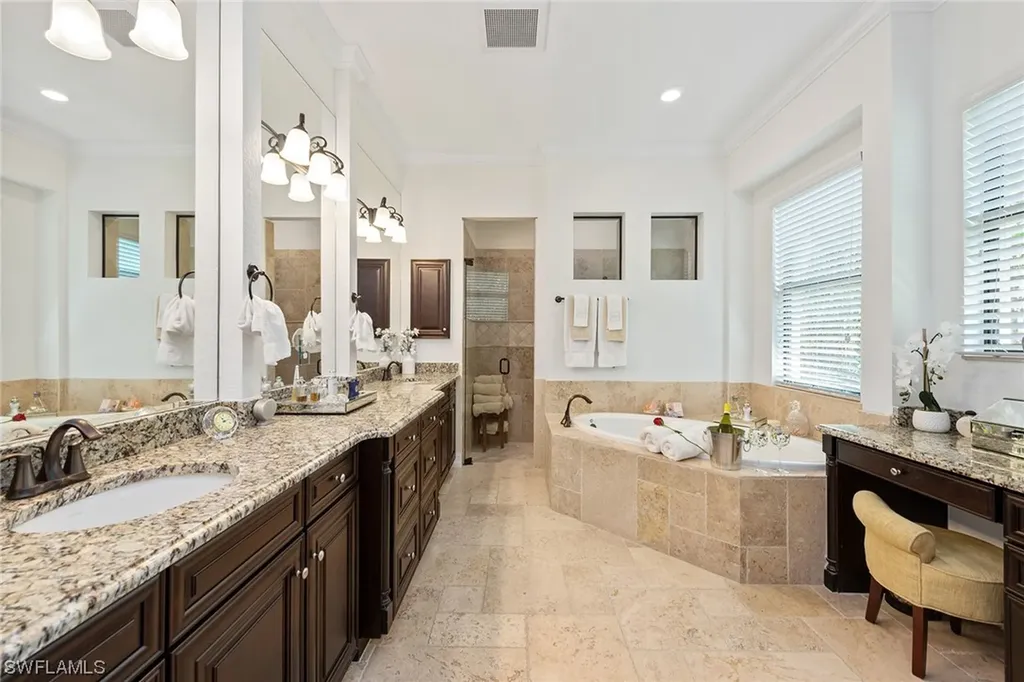 3270 Runaway Lane Naples FL 34114