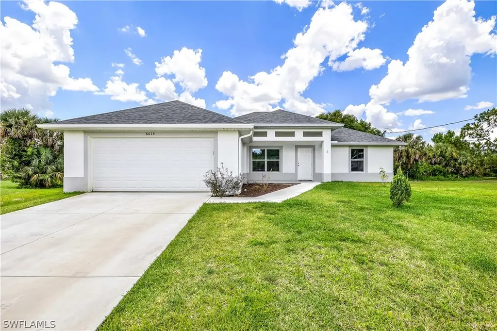 6015 Thrush Avenue Fort Myers FL 33905