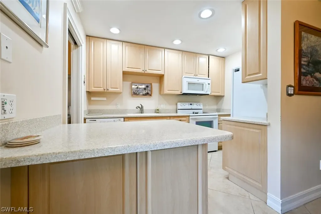 788 Park Shore Drive Naples FL 34103