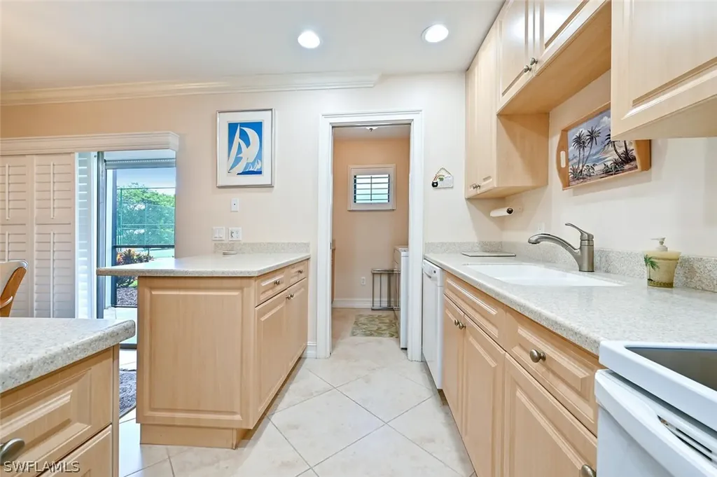 788 Park Shore Drive Naples FL 34103