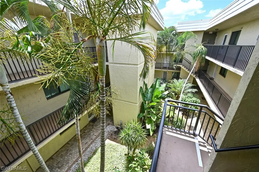 788 Park Shore Drive Naples FL 34103