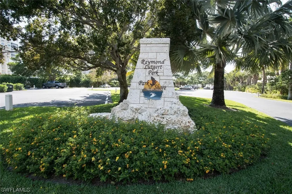 788 Park Shore Drive Naples FL 34103