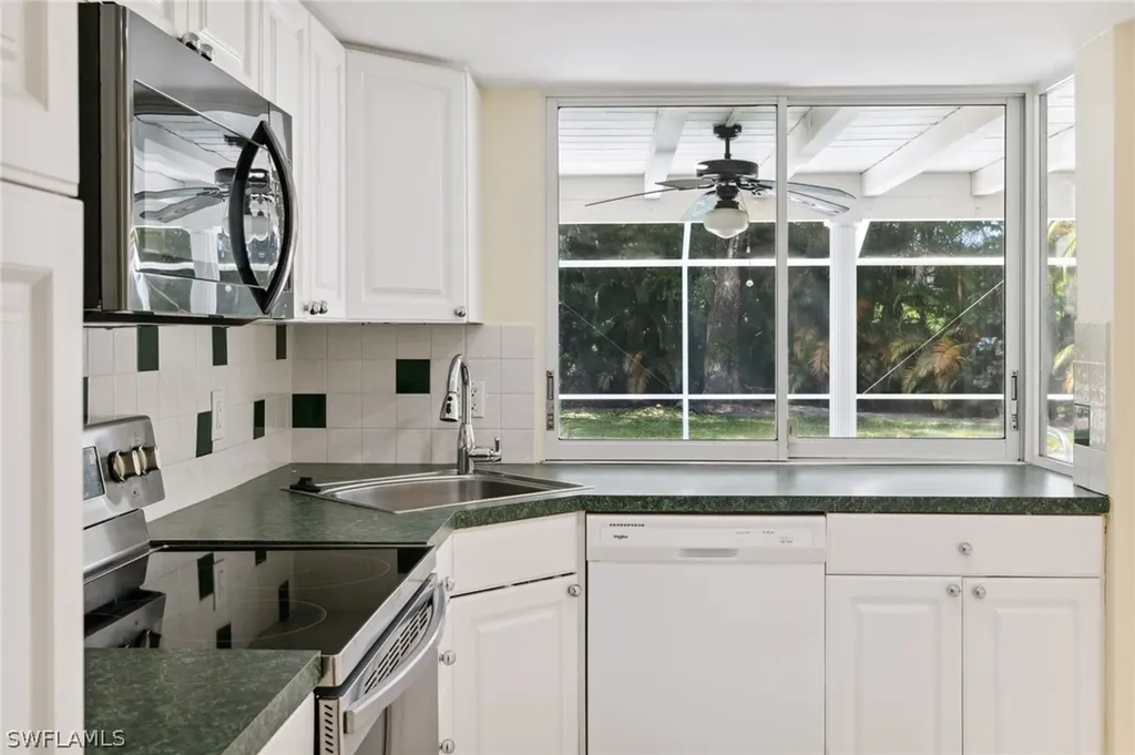 740 Park Shore Drive Naples FL 34103