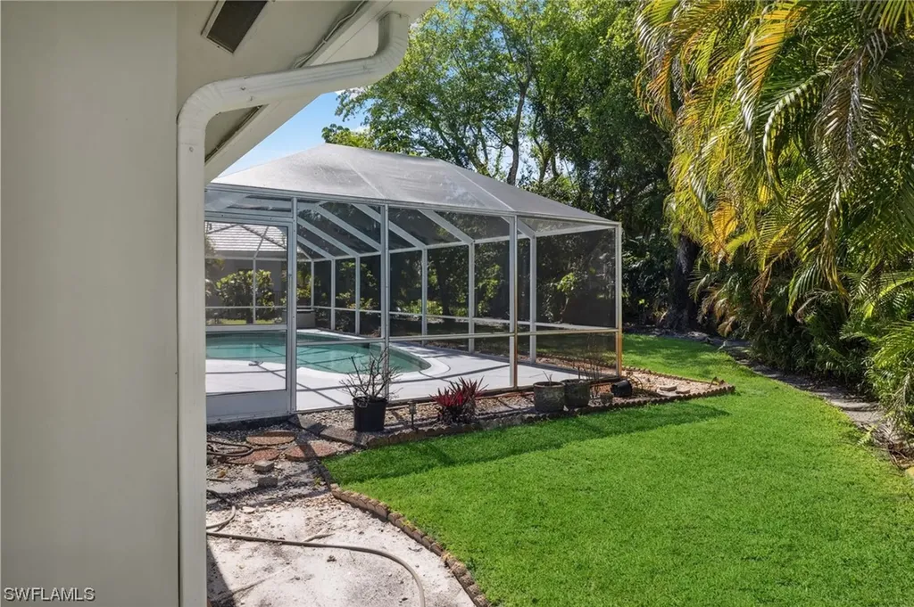 740 Park Shore Drive Naples FL 34103