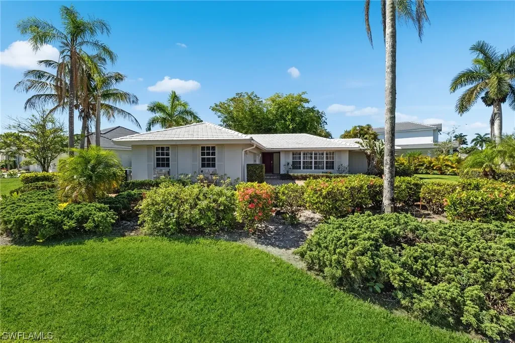 740 Park Shore Drive Naples FL 34103