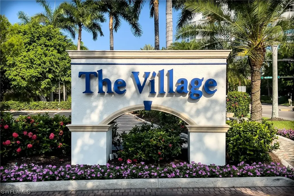 740 Park Shore Drive Naples FL 34103