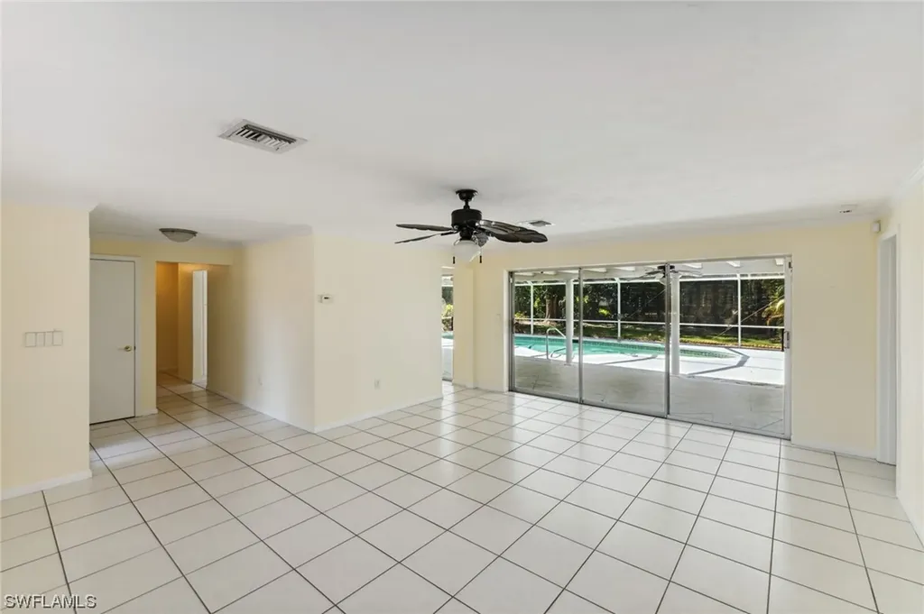 740 Park Shore Drive Naples FL 34103