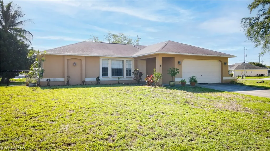 4127 SW 1st Avenue Cape Coral FL 33914
