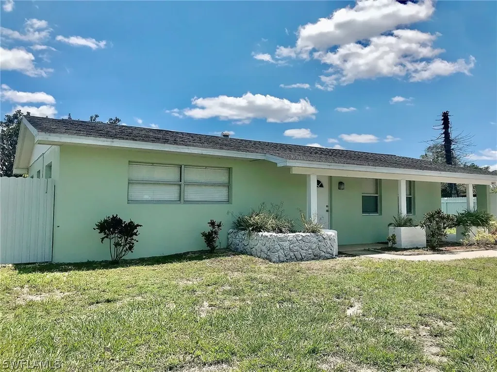 1402 Alwynne Drive Lehigh Acres FL 33936