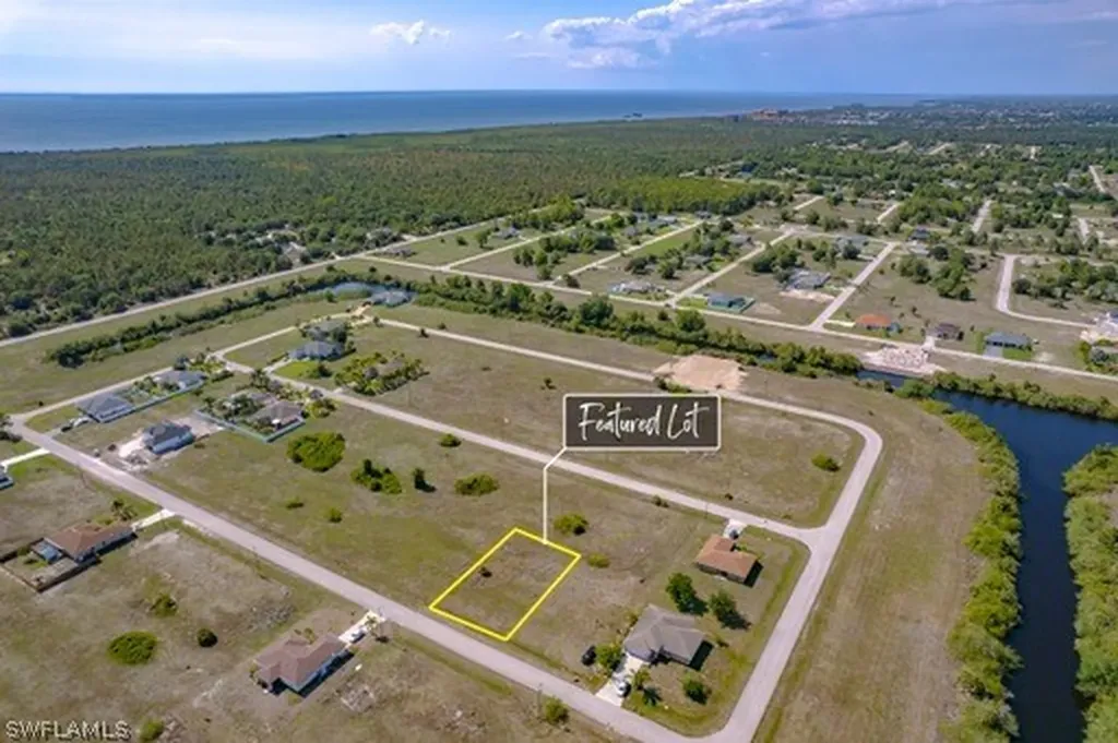 3809 NW 40th Lane Cape Coral FL 33993