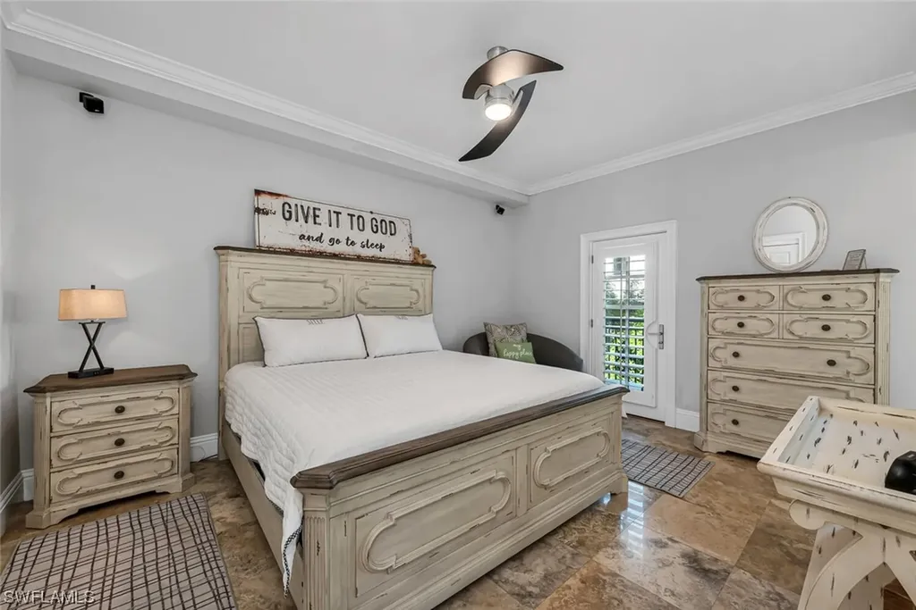 292 14th Avenue S Naples FL 34102