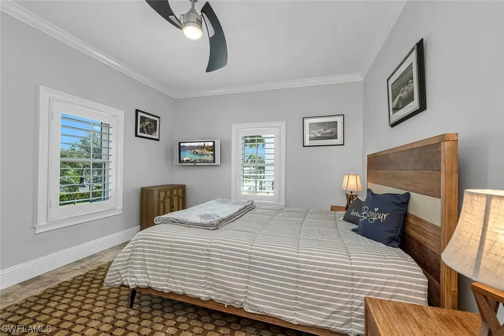 292 14th Avenue S Naples FL 34102