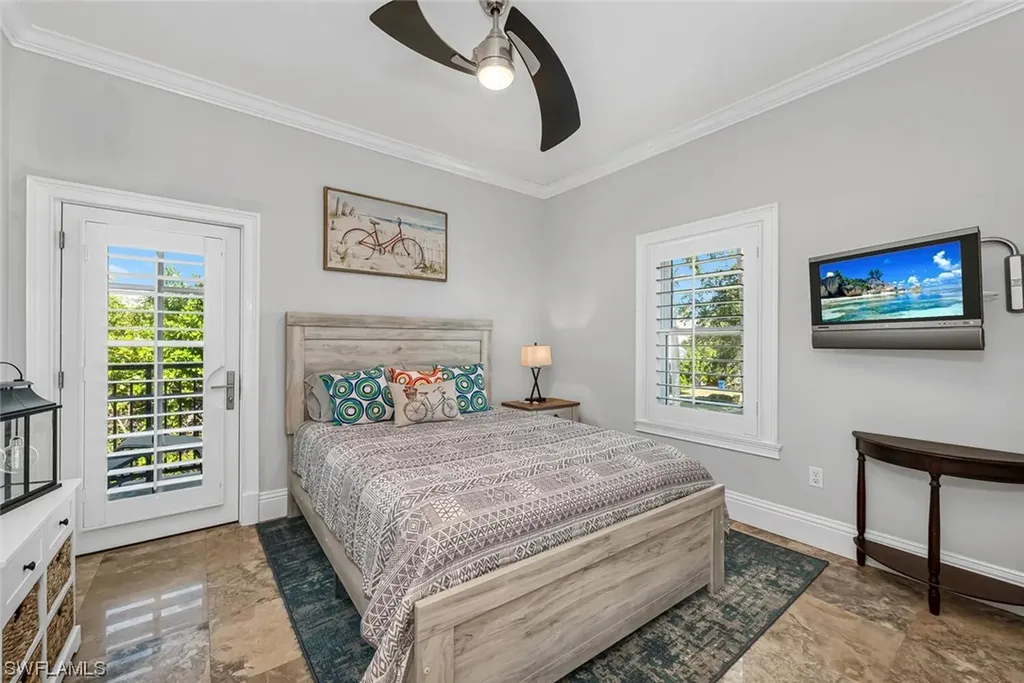 292 14th Avenue S Naples FL 34102
