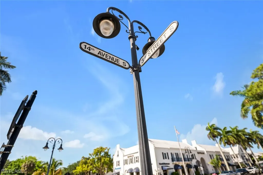 292 14th Avenue S Naples FL 34102