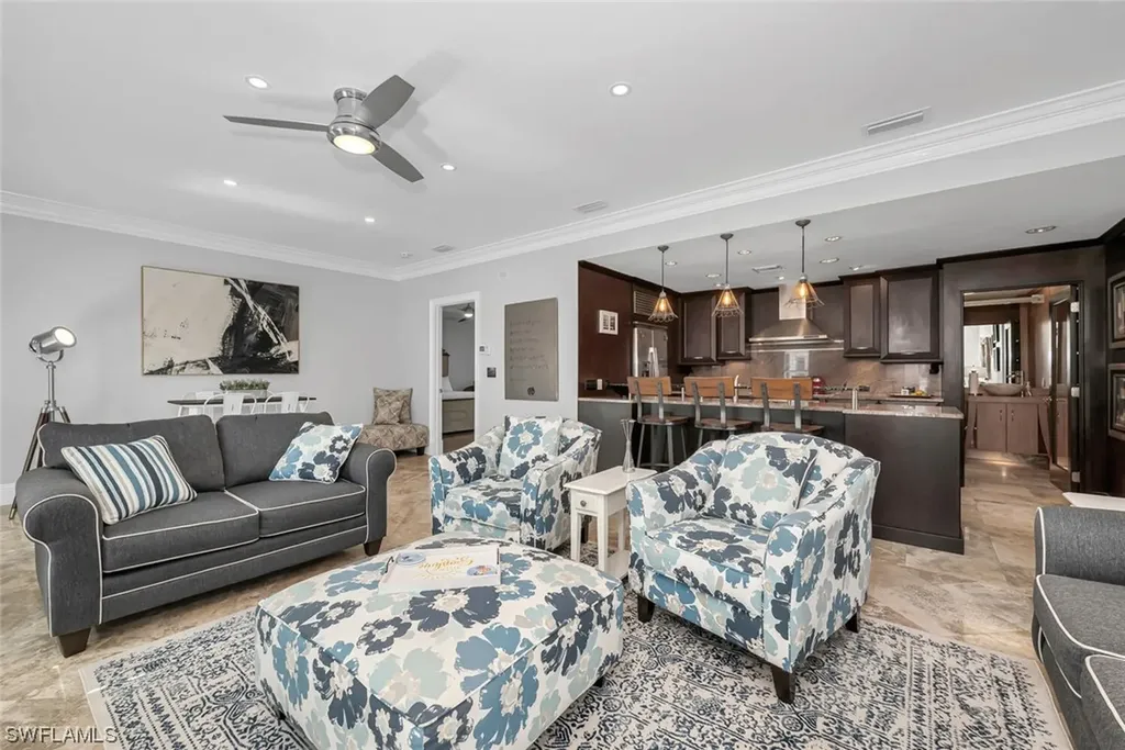 292 14th Avenue S Naples FL 34102