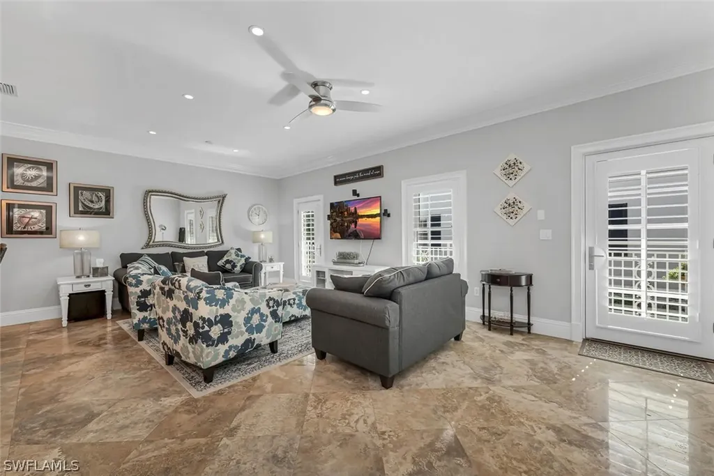 292 14th Avenue S Naples FL 34102