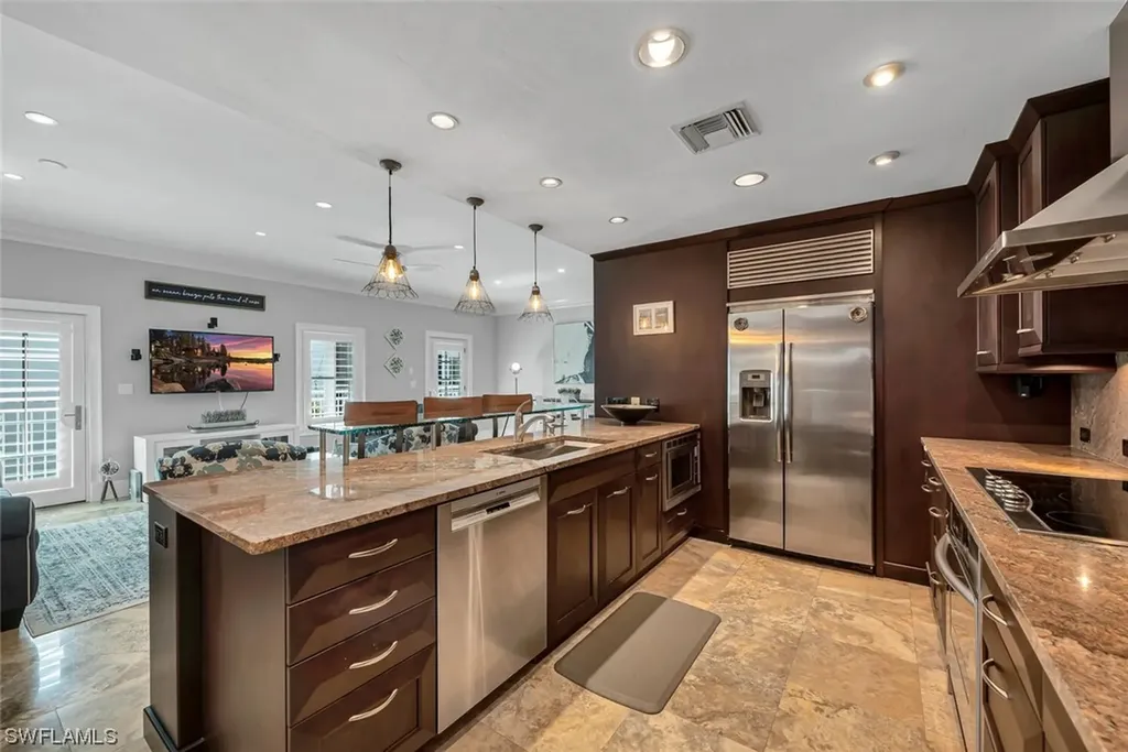 292 14th Avenue S Naples FL 34102