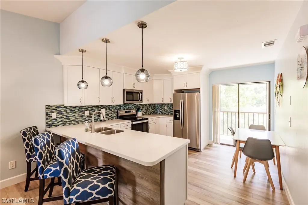 4925 York Street Cape Coral FL 33904