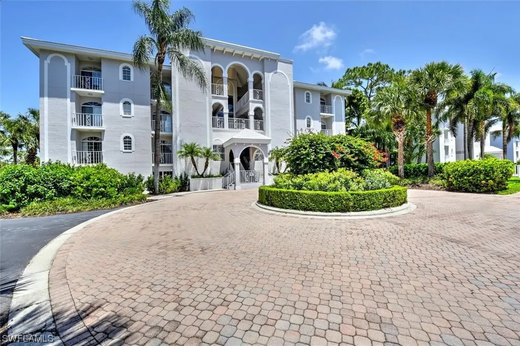 Naples FL, 567 Audubon Boulevard, Unit #D-302