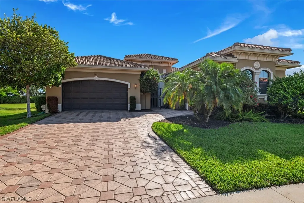 3951 Bering Court Naples FL 34119