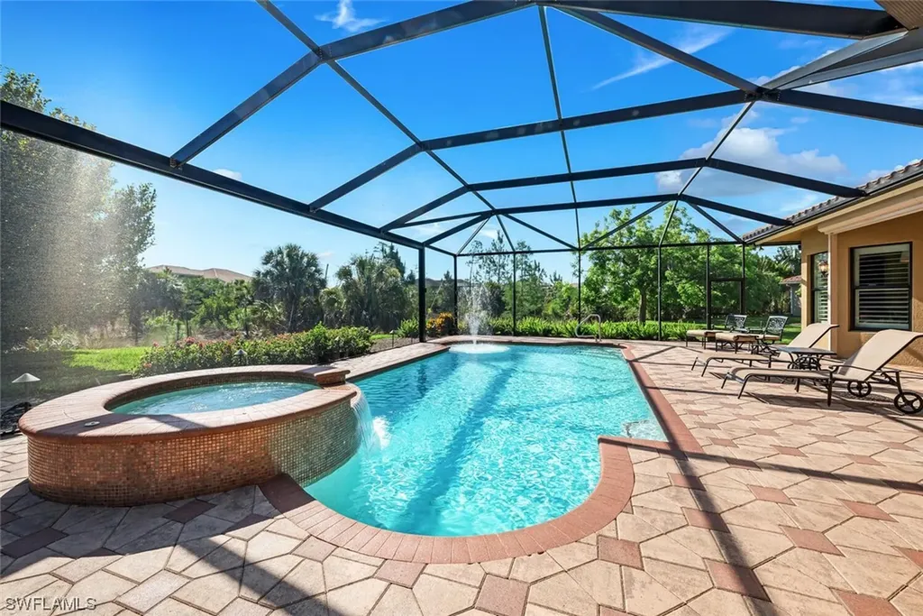 3951 Bering Court Naples FL 34119