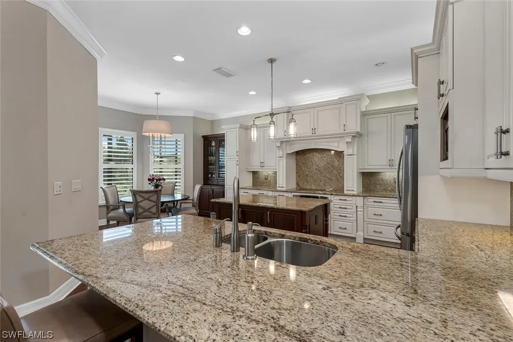3951 Bering Court Naples FL 34119