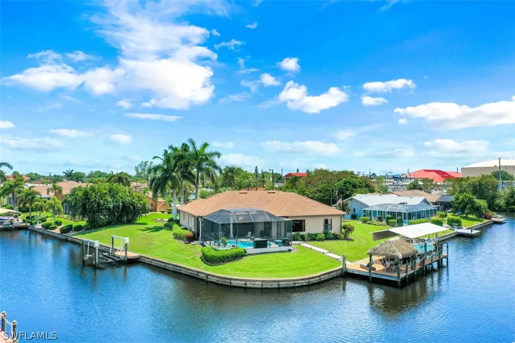 2511 SE 19th Avenue Cape Coral FL 33904