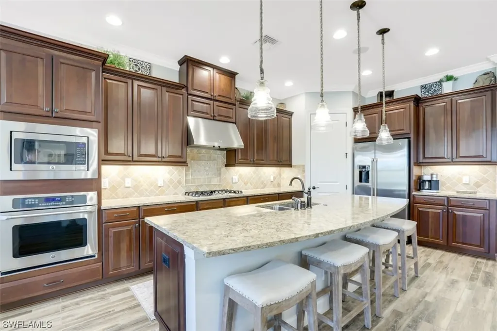 8697 Cavano Street Naples FL 34119
