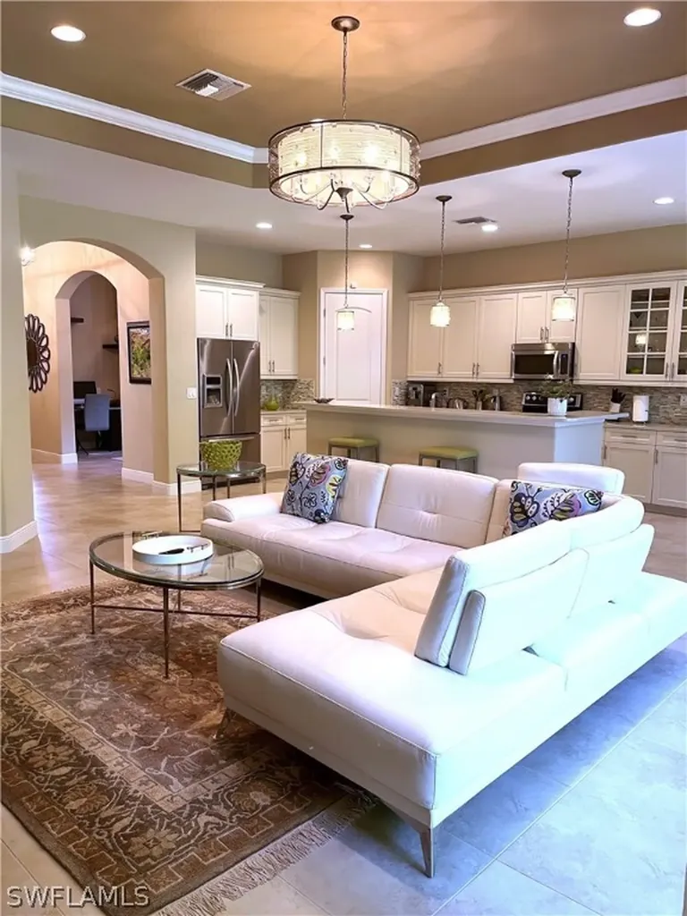 1518 Serrano Circle Naples FL 34105