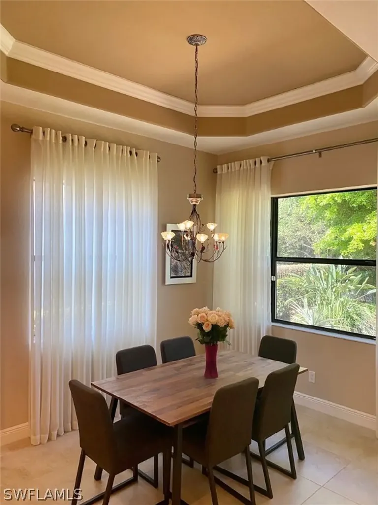 1518 Serrano Circle Naples FL 34105