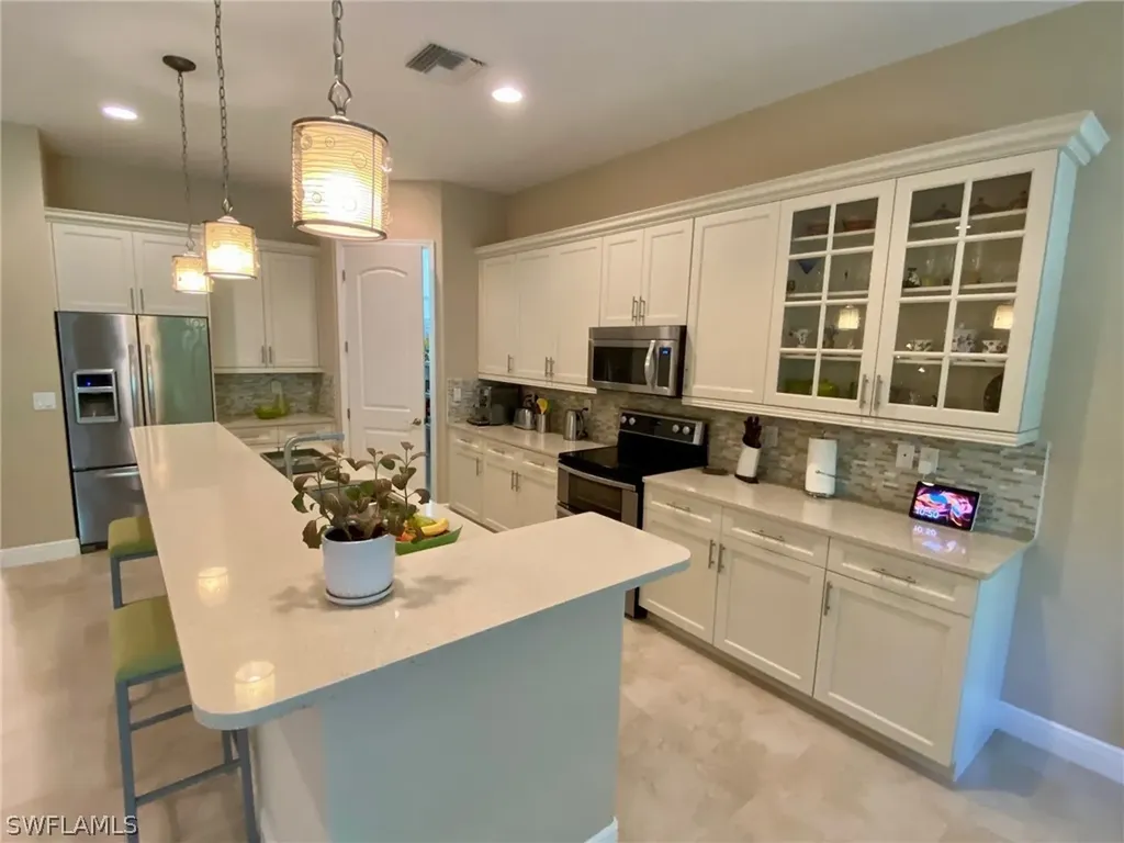 1518 Serrano Circle Naples FL 34105