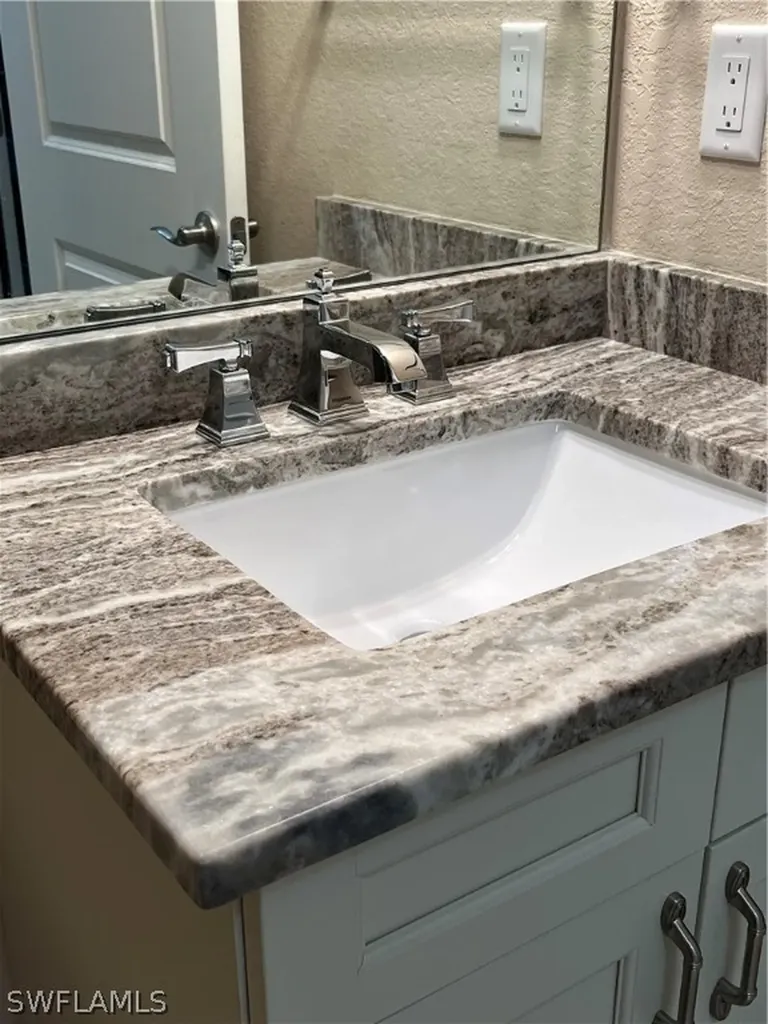 1518 Serrano Circle Naples FL 34105